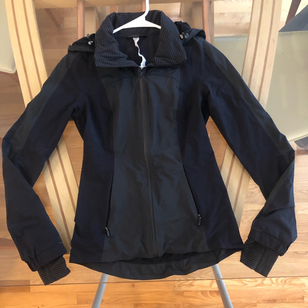 Lululemon Rain/ Wind jacket